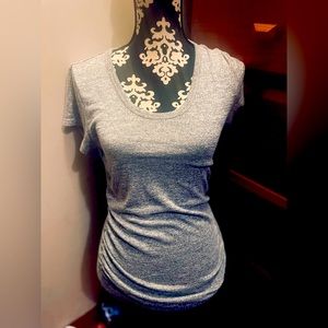 Market spruce womens maternity top.